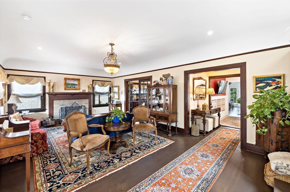 2754 Kenwood Ave, Los Angeles CA  90007-2106 exterior