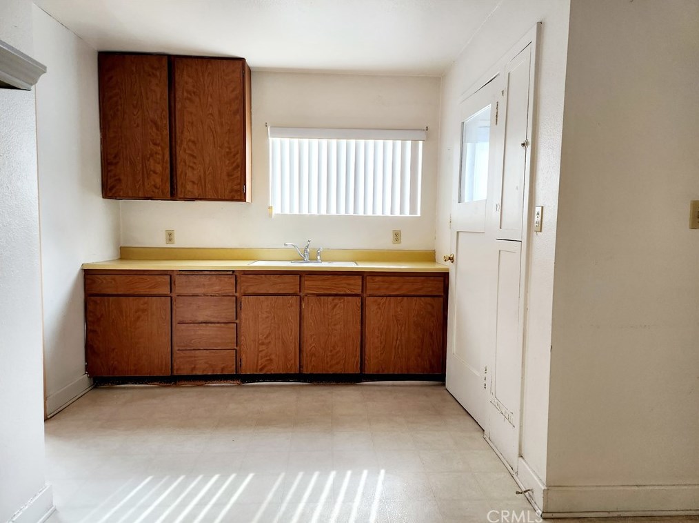 9015 Hubbard St, Los Angeles CA  90232-2404 exterior