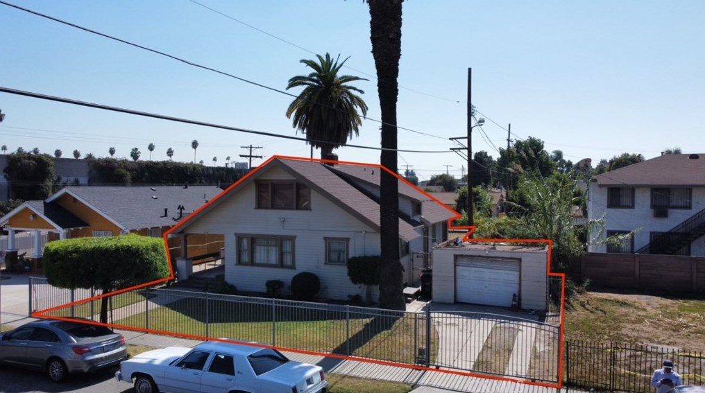 436 76th St, Los Angeles, CA 90003-2324
