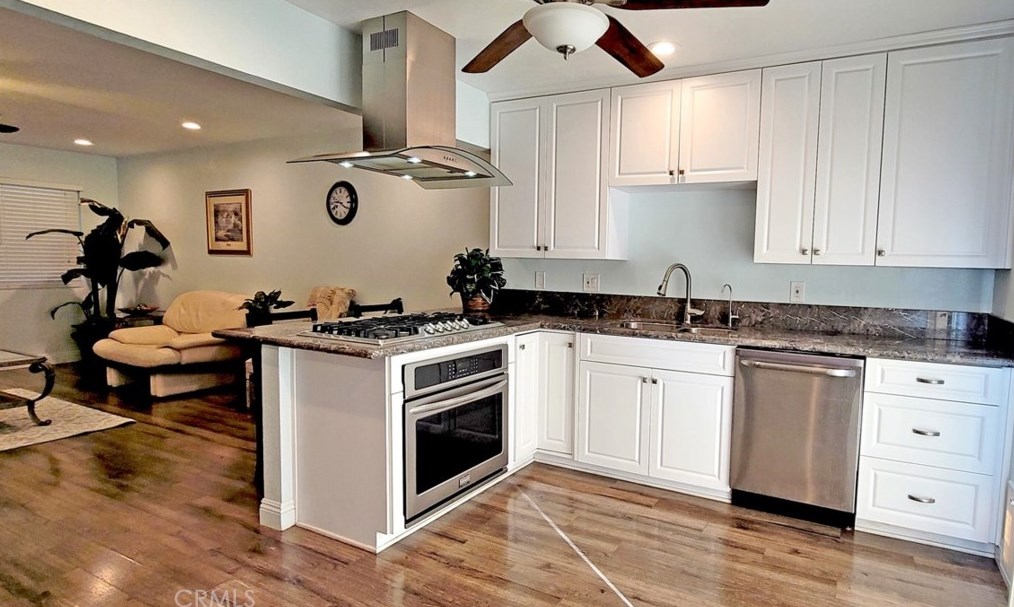 8059 Worthy Dr, Westminster CA  92683-7151 exterior