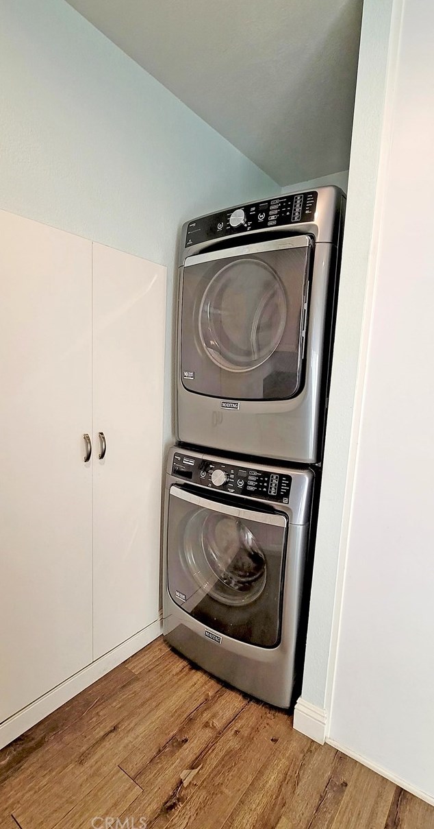 8059 Worthy Dr, Westminster CA  92683-7151 exterior