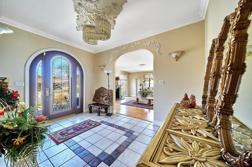 27636 Tarrasa Dr, Palos Verdes Estates, CA 90275