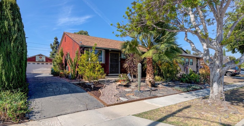 14819 Cranbrook Ave, Hawthorne, CA 90250
