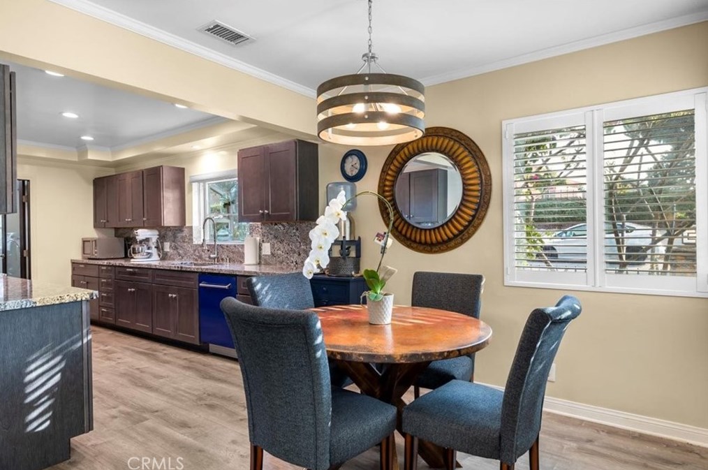 736 Center St, El Segundo, CA 90245-3209