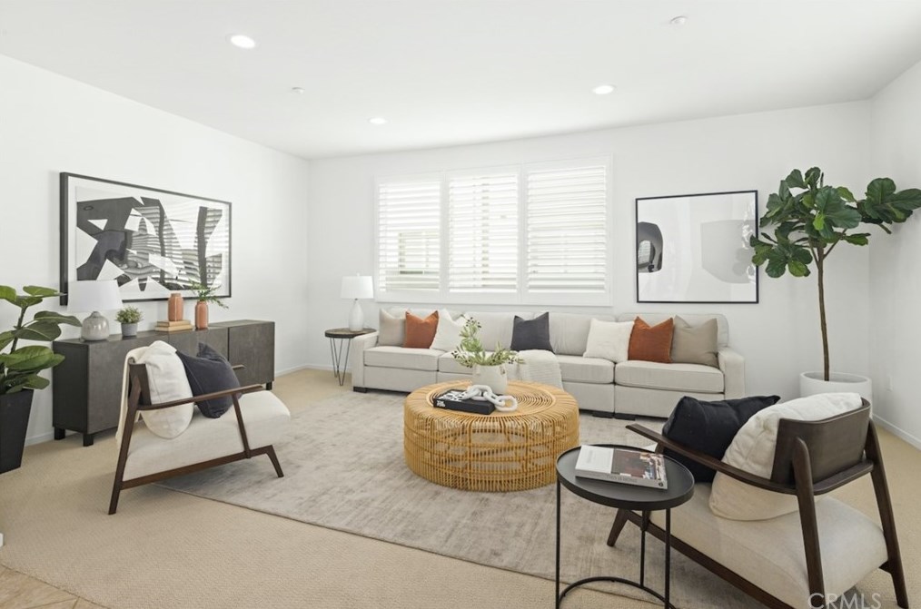 13022 Central Ave #303, Hawthorne, CA 90250
