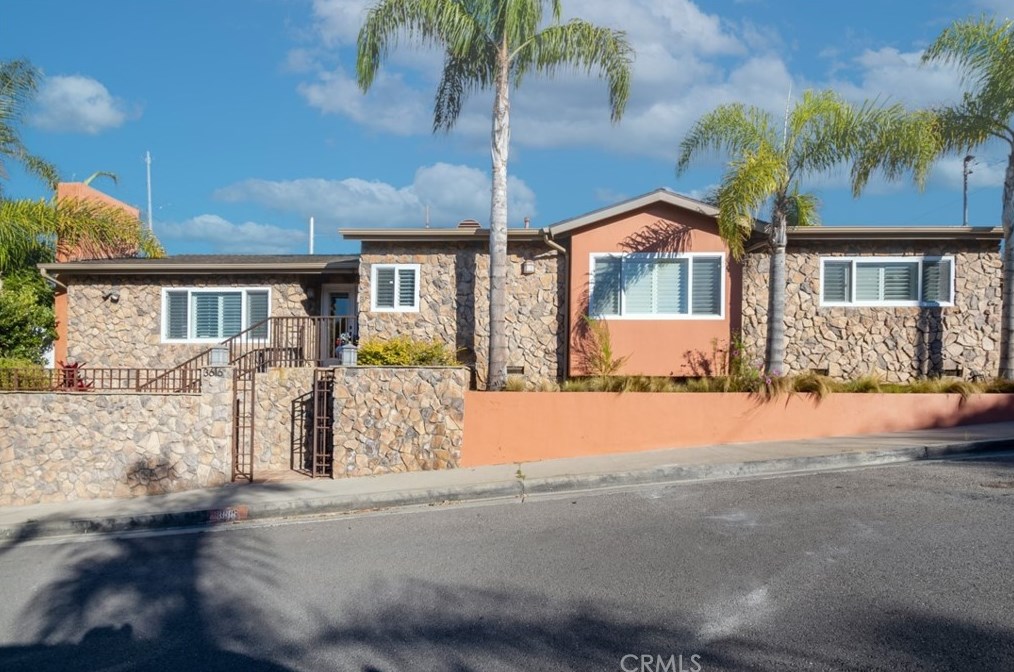 3616 Elm Ave, Manhattan Beach, CA 90266