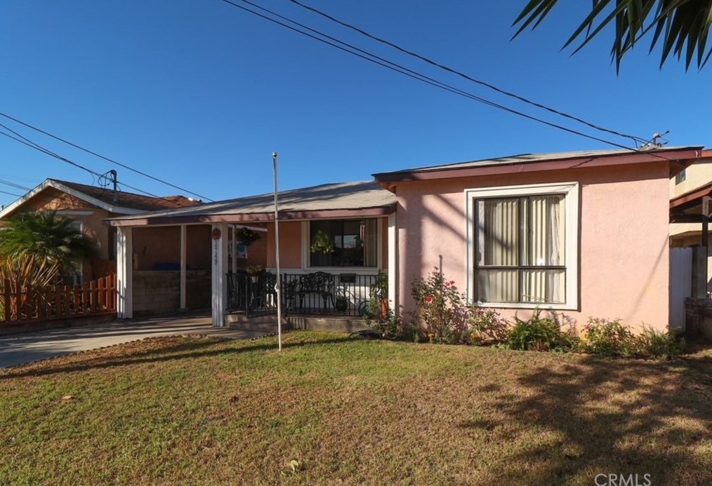 3749 135th St, Hawthorne, CA 90250-6209