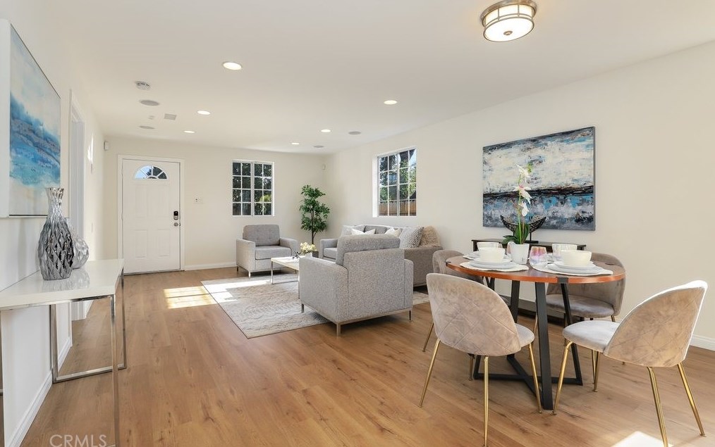 8119 Grimsby Ave, Los Angeles CA  90045-3315 exterior