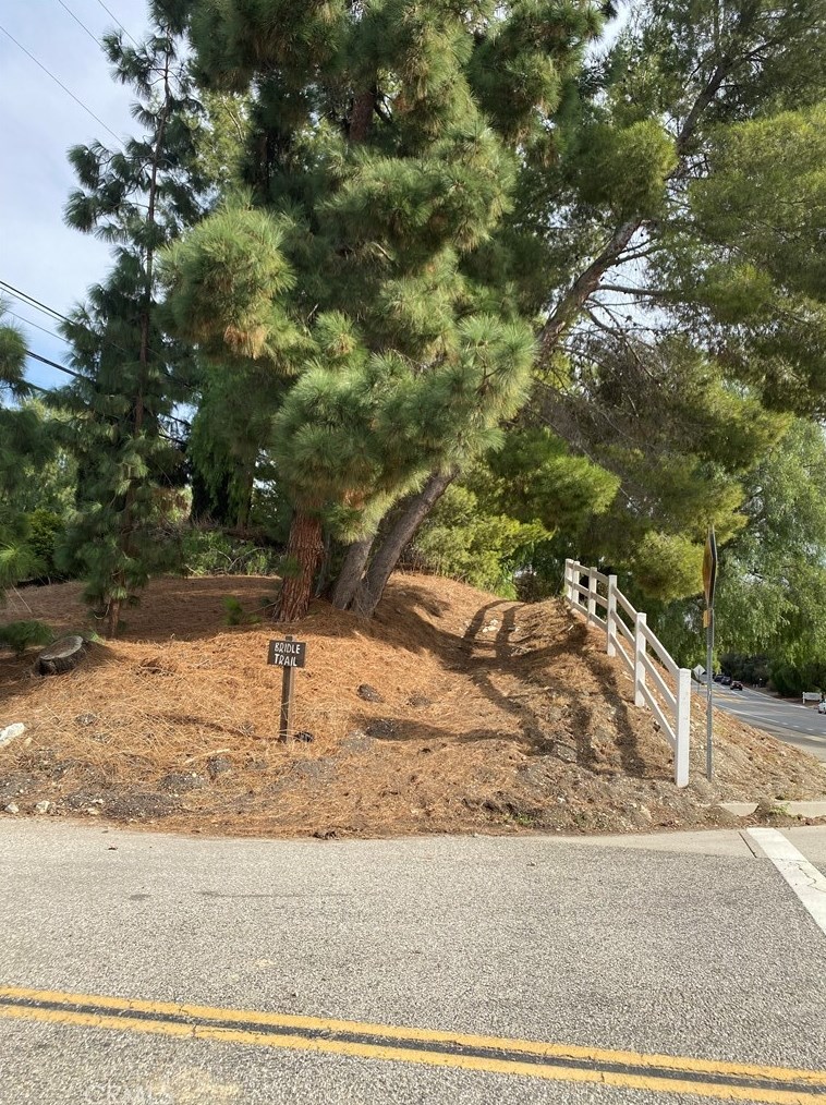 3739 Palos Verdes Dr N, Palos Verdes Estates, CA 90274