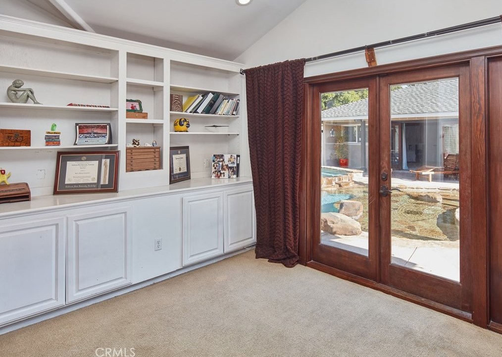 815 California St, El Segundo CA  90245-3250 exterior