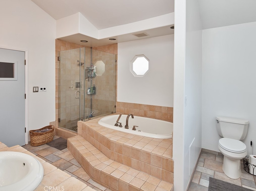 815 California St, El Segundo CA  90245-3250 exterior