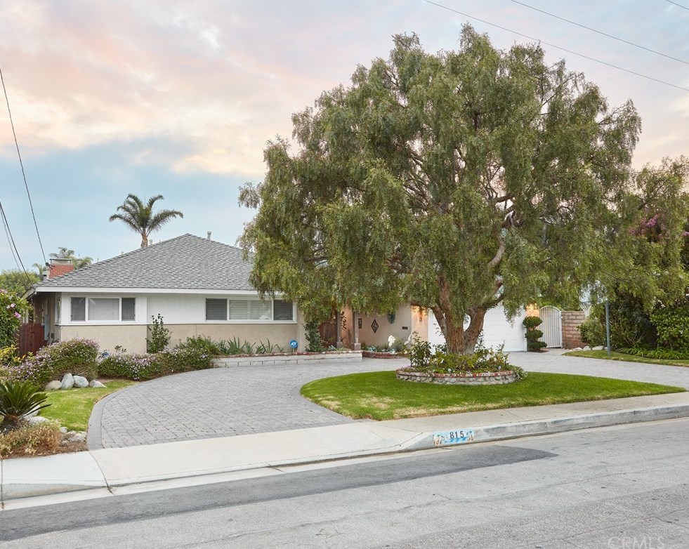 815 California St, El Segundo CA  90245-3250 exterior