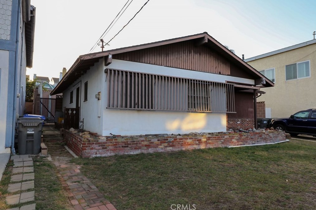 1739 Goodman Ave, Redondo Beach, CA 90278