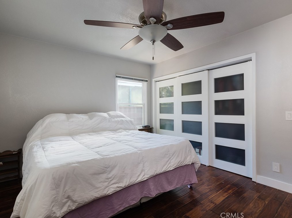 1201 Acacia Ave, El Segundo CA 90245-2017 exterior