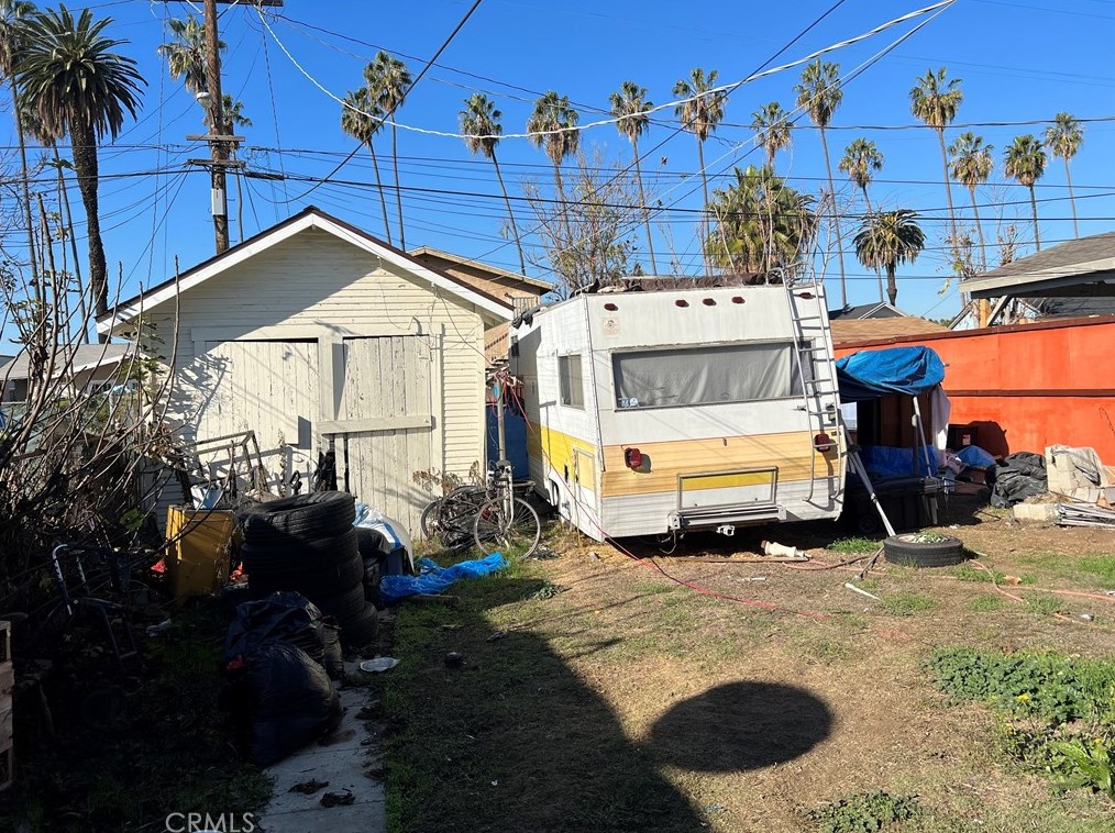 5163 Cimarron St, Los Angeles, CA 90062-2142