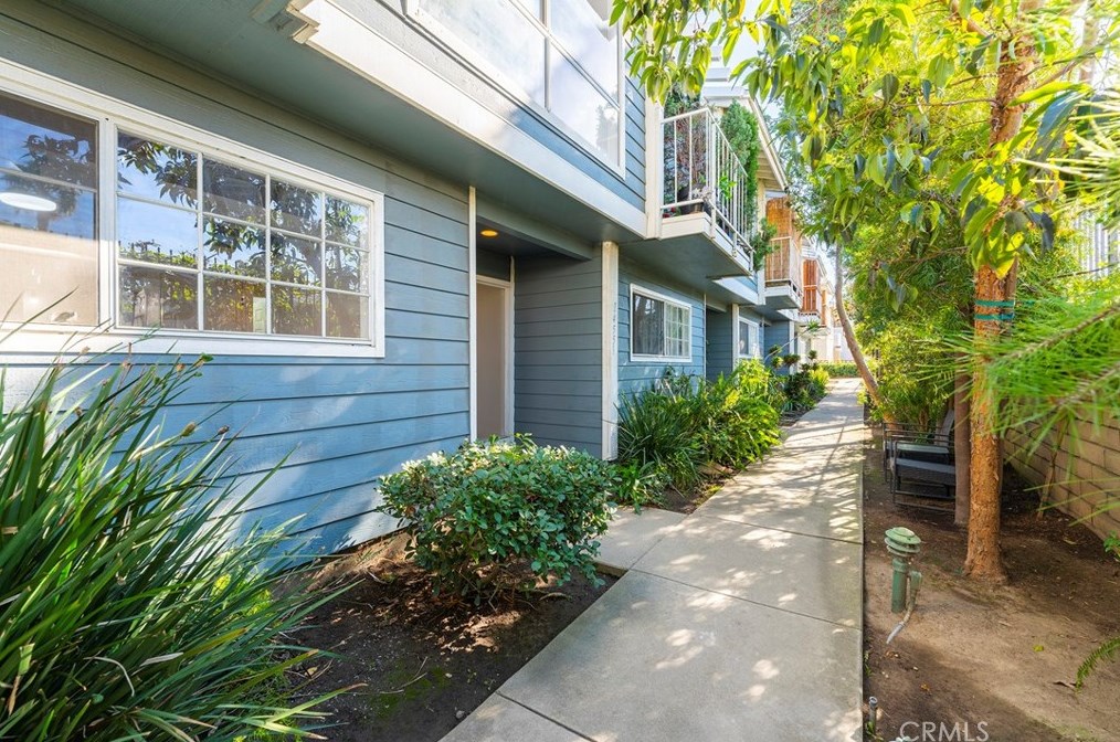 14551 Larch Ave, Lawndale, CA 90260