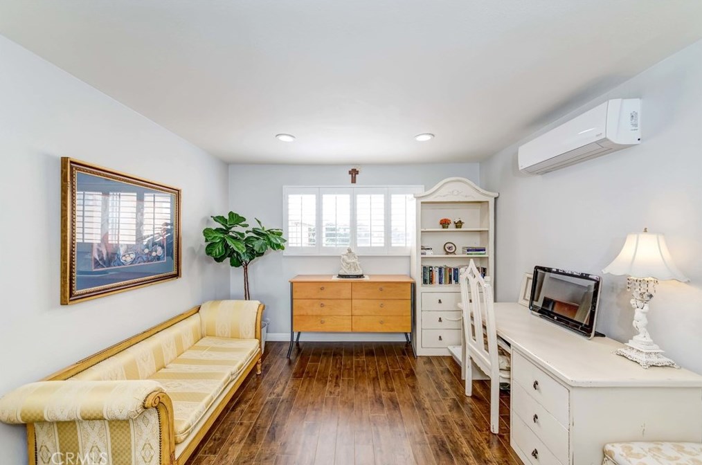 2501 W Redondo Beach Blvd #218, Gardena, CA 90249