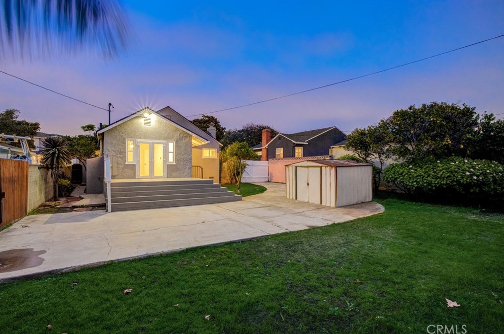 6660 81 St, Los Angeles CA 90045-2827 exterior