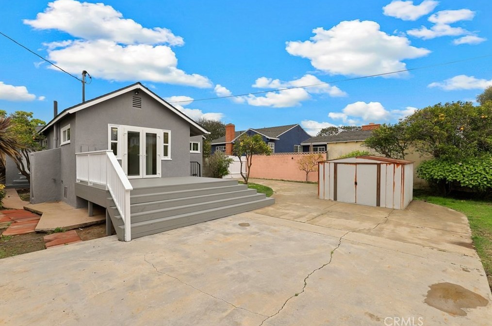 6660 81 St, Los Angeles CA 90045-2827 exterior