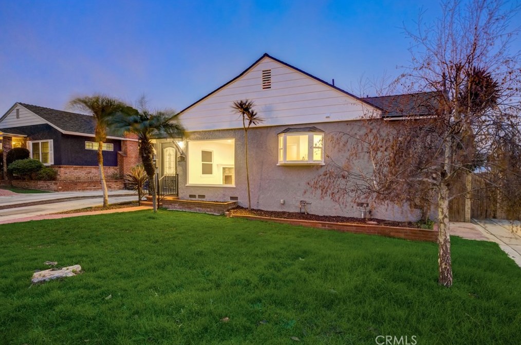 6660 81 St, Los Angeles CA 90045-2827 exterior