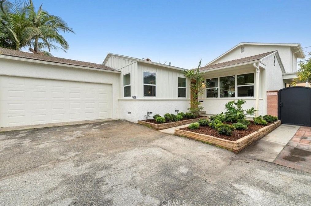 13441 Glasgow Pl, Hawthorne, CA 90250