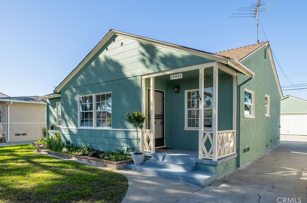 15203 Cordary Ave, Lawndale, CA 90260