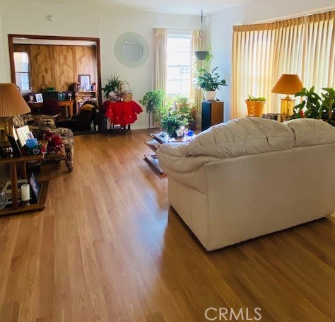 1030 S Kemp Ave, Compton, CA 90220