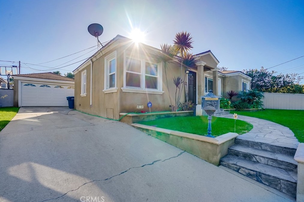 1922 261st St, Lomita, CA 90717