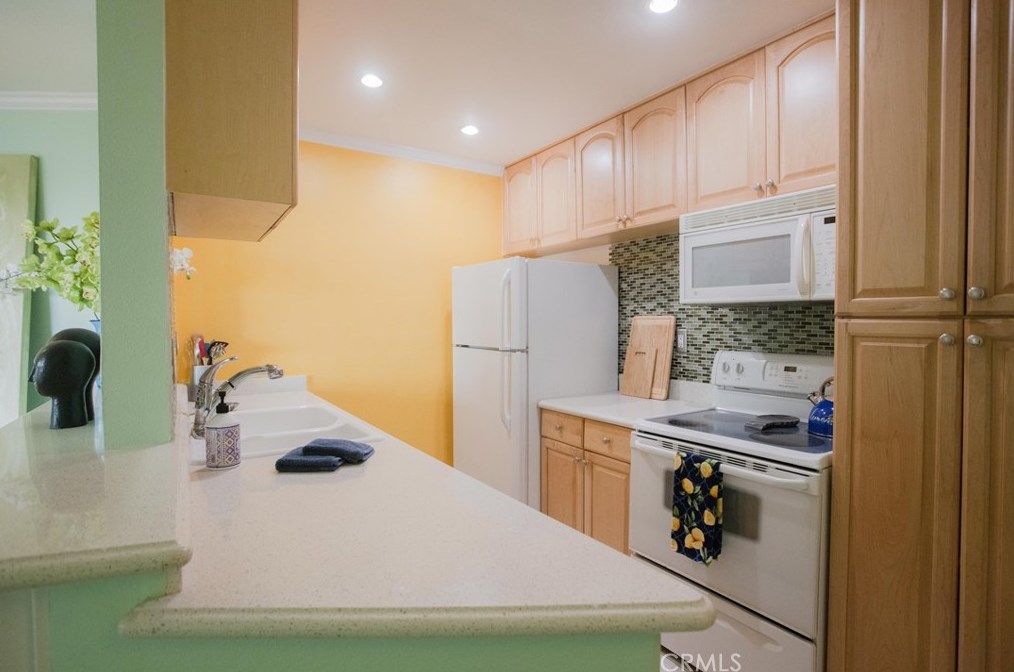 620 The Village #112, Redondo Beach, CA 90277