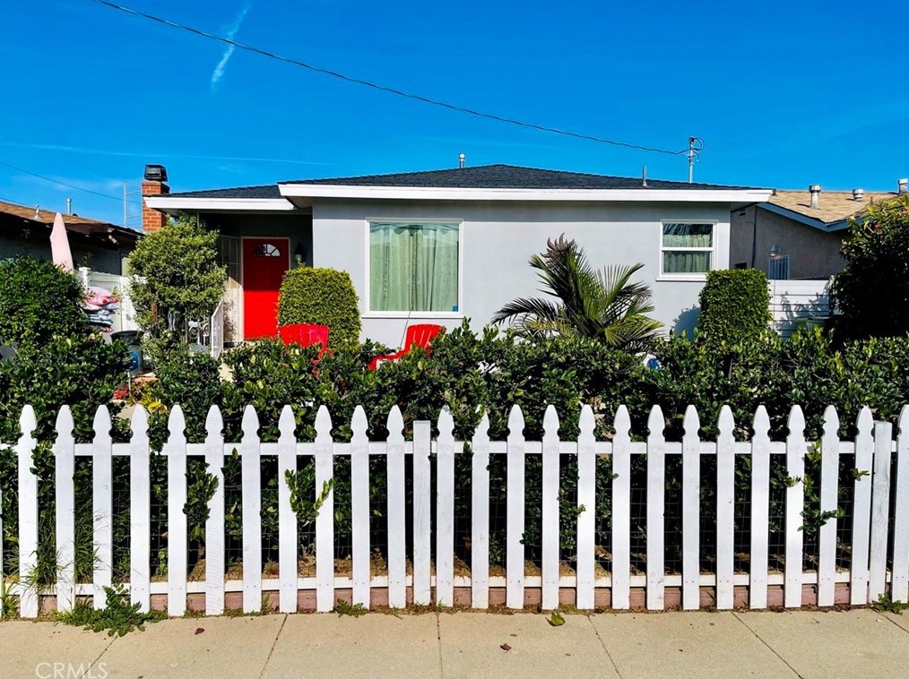 4671 W 118th St, Hawthorne, CA 90250