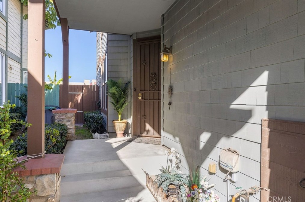 15617 S Vermont Ave, Gardena, CA 90247