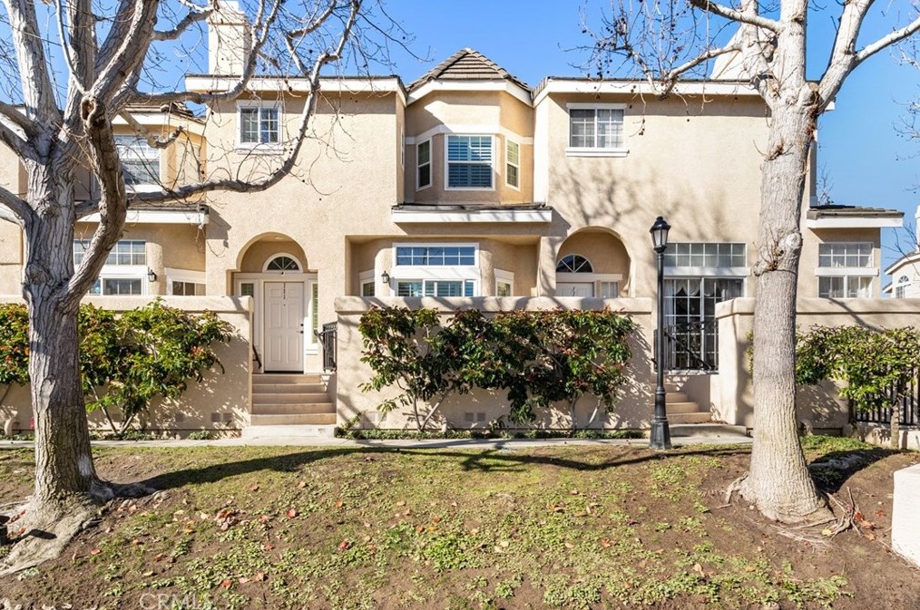 2300 Maple Ave, Torrance CA  90503-7146 exterior