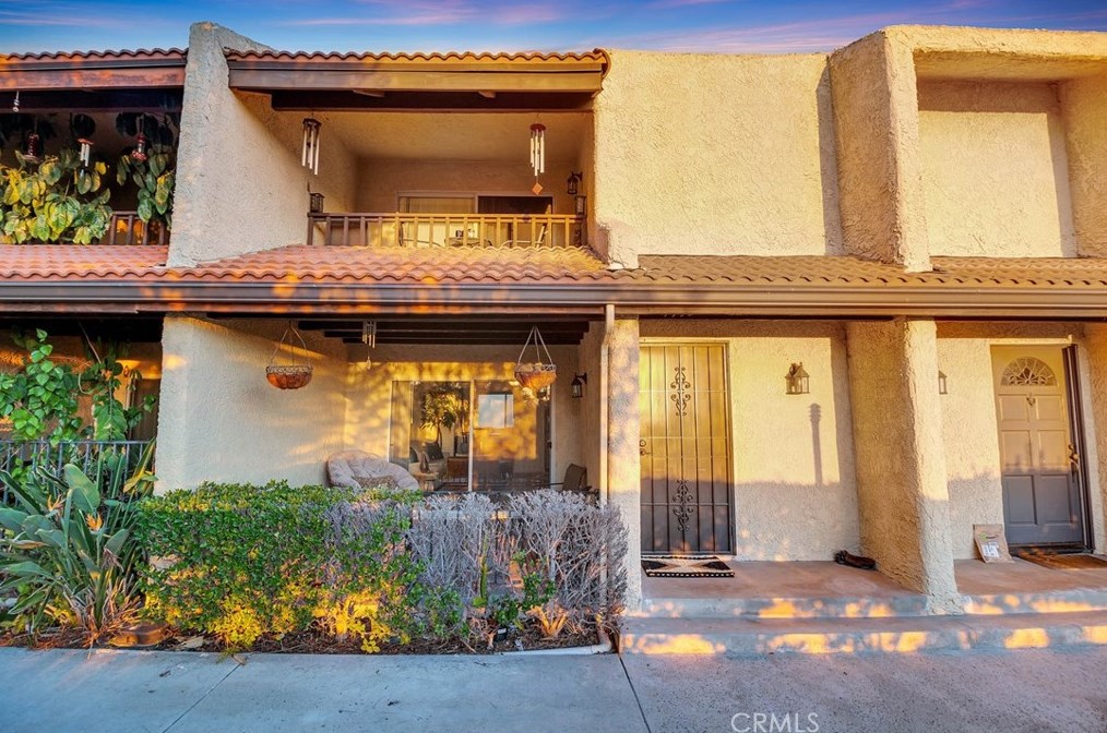 9532 Via Ricardo, Burbank, CA 91504