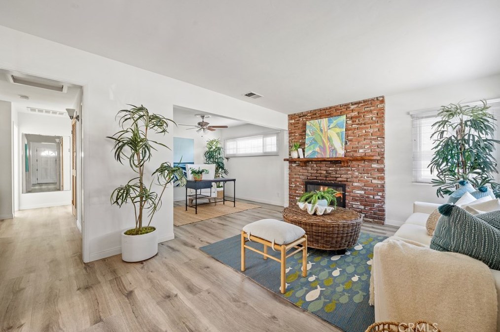 412 Acacia Ave, El Segundo, CA 90245-2128