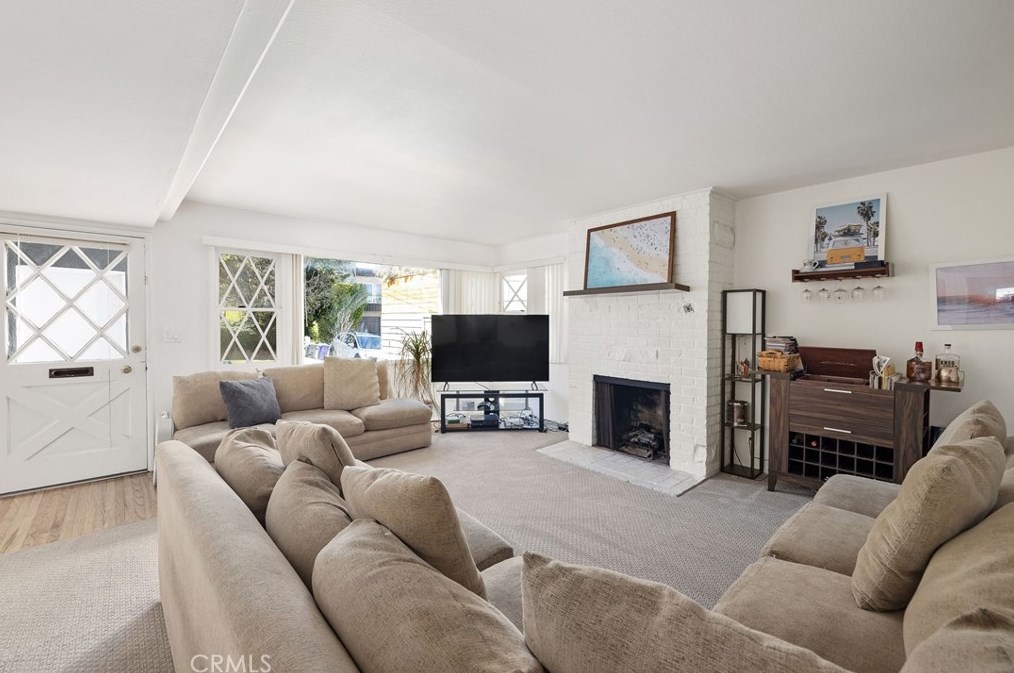 210 Larsson St, Manhattan Beach, CA 90266