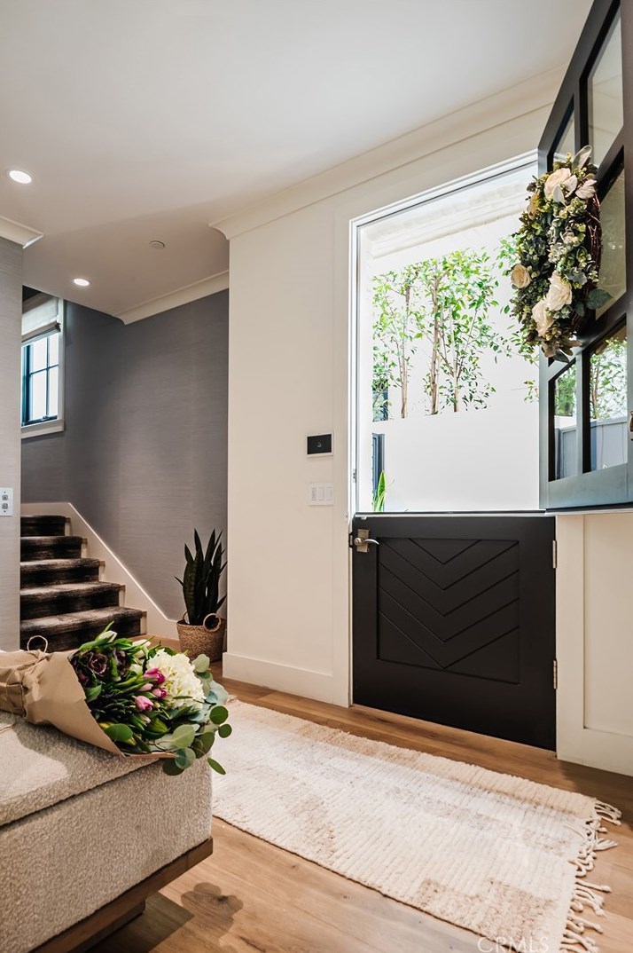 2617 Vista Dr, Manhattan Beach, CA 90266