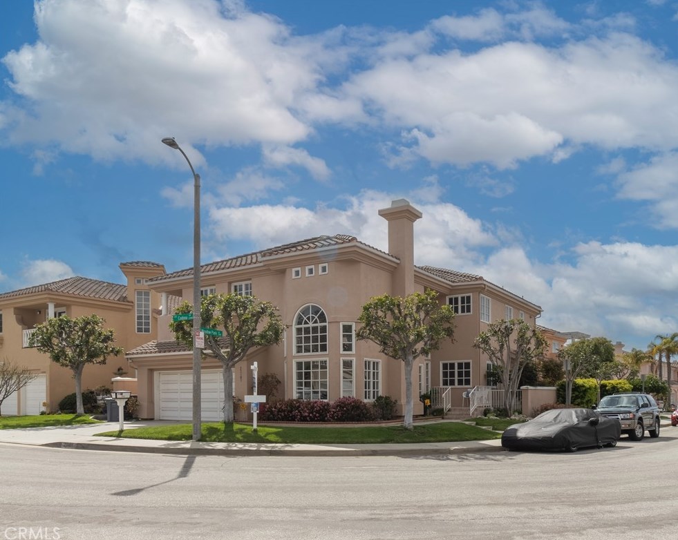 23101 Los Codona Ave, Torrance, CA 90505