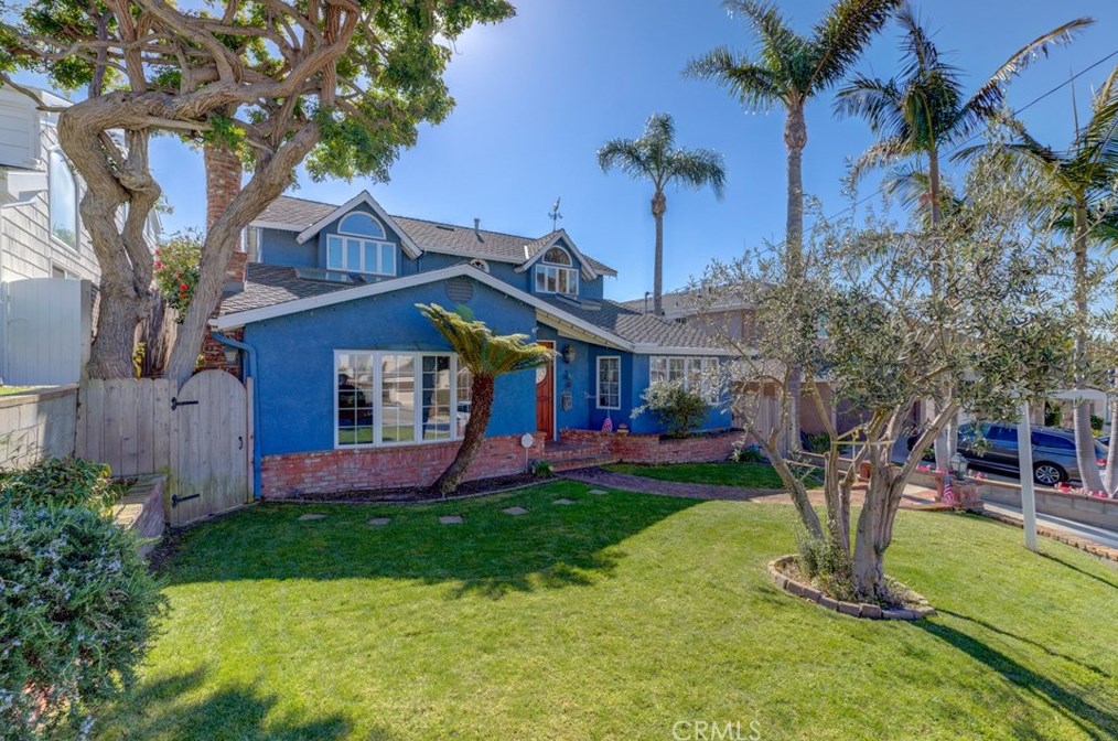 1330 Eighth St, Manhattan Beach, CA 90266