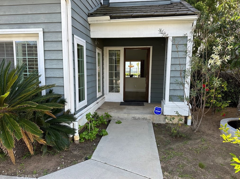 6662 Kentwood Bluffs Dr, Los Angeles, CA 90045-1259