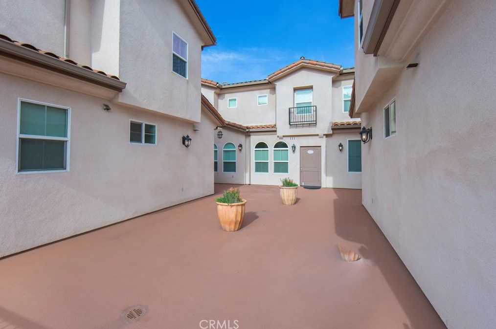 111 Mclean St, Alhambra, CA 91801-1460