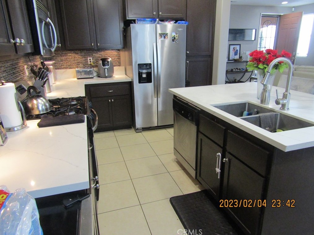 12826 Cobblestone Ln, Moreno Valley, CA 92555