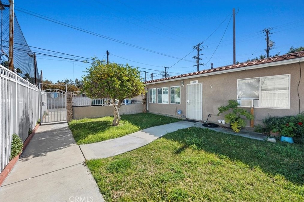 15352 Paramount Blvd, Paramount, CA 90723