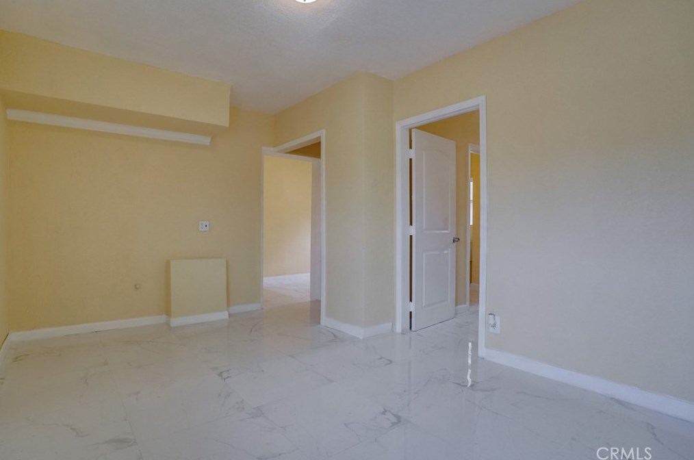 4800 Venice Blvd, Los Angeles CA  90006-5238 exterior