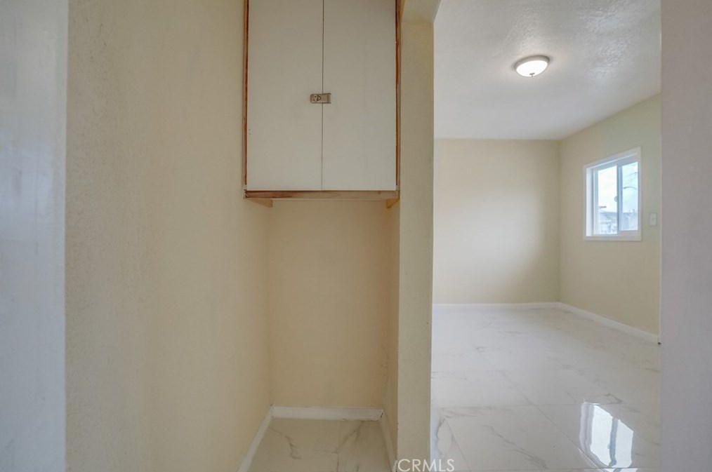 4800 Venice Blvd, Los Angeles CA  90006-5238 exterior