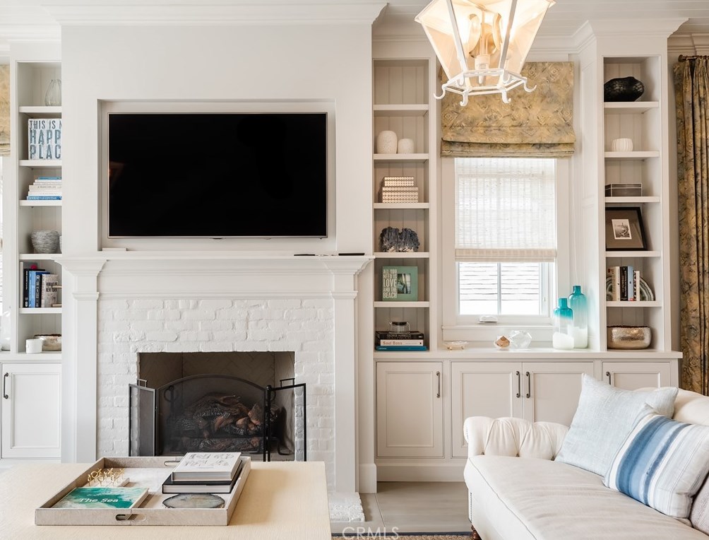 337 7th St, Manhattan Beach, CA 90266