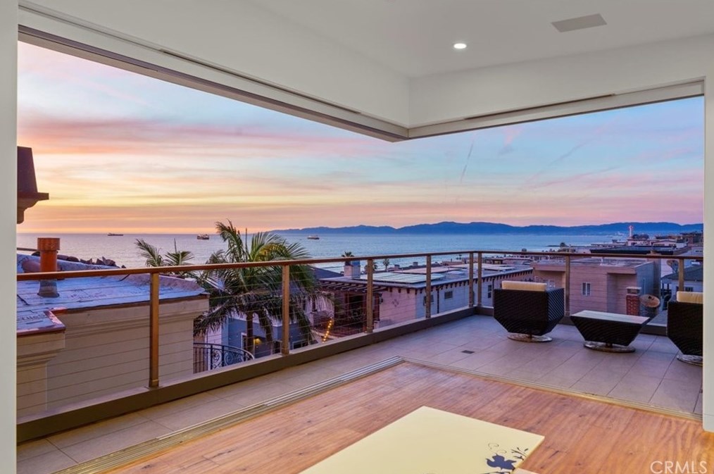 228 31st St, Manhattan Beach, CA 90266