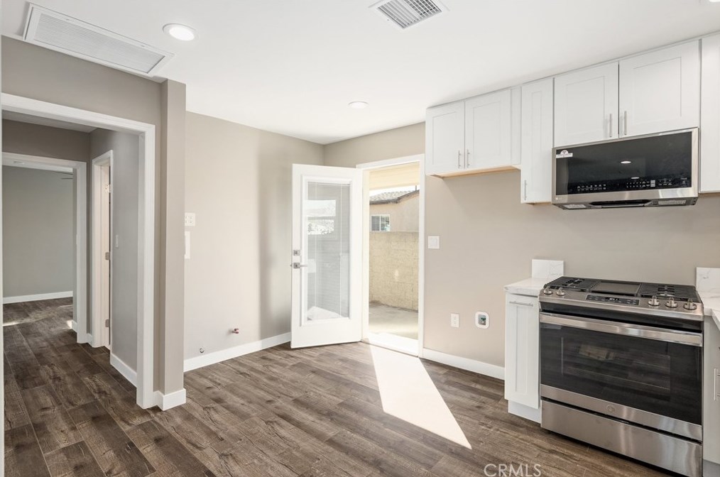 5124 135th St, Hawthorne CA  90250-5630 exterior