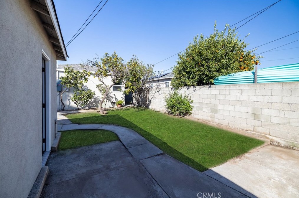 5124 135th St, Hawthorne CA  90250-5630 exterior