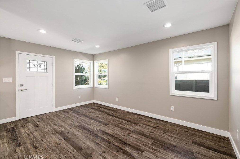 5124 135th St, Hawthorne CA  90250-5630 exterior