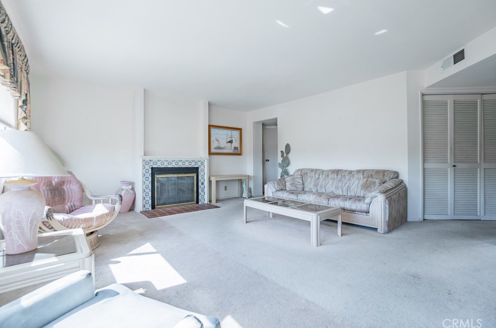 2110 Palos Verdes Dr #112, Lomita, CA 90717